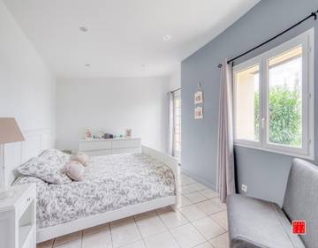 Chambre d’hôte pour 3 personnes, avec piscine ainsi que terrasse et jardin à Châtellerault