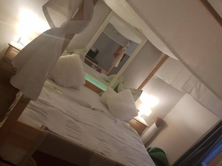 Ferienwohnung für 2 Personen, mit Terrasse und Garten sowie Ausblick in Neu-Isenburg
