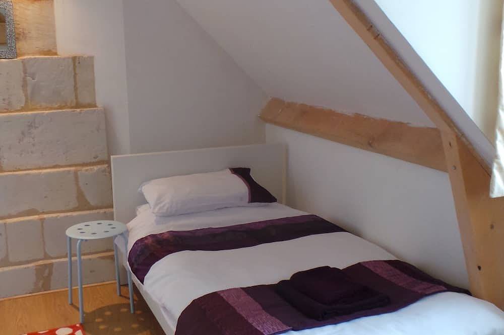 Geräumiges 3-Bett-Ferienhaus, perfekt, um alle Attraktionen des Loiretals zu erkunden in Noyant-Villages, Loire-Tal