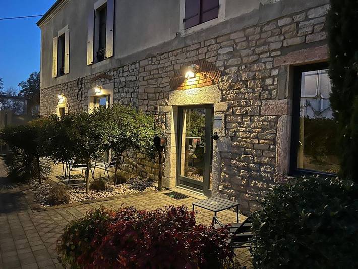 Gîte pour 4 personnes, avec terrasse à Louhans - 4