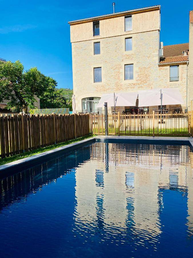 Chambre d’hôte pour 2 personnes, avec vue et terrasse ainsi que piscine et jardin à Cahors