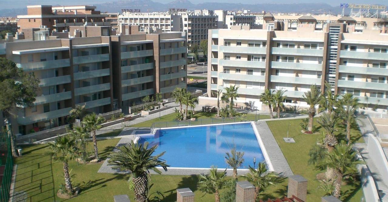 Appartement entier, Appartement de vacances pour 6 personnes avec balcon in Salou, Costa Dorada