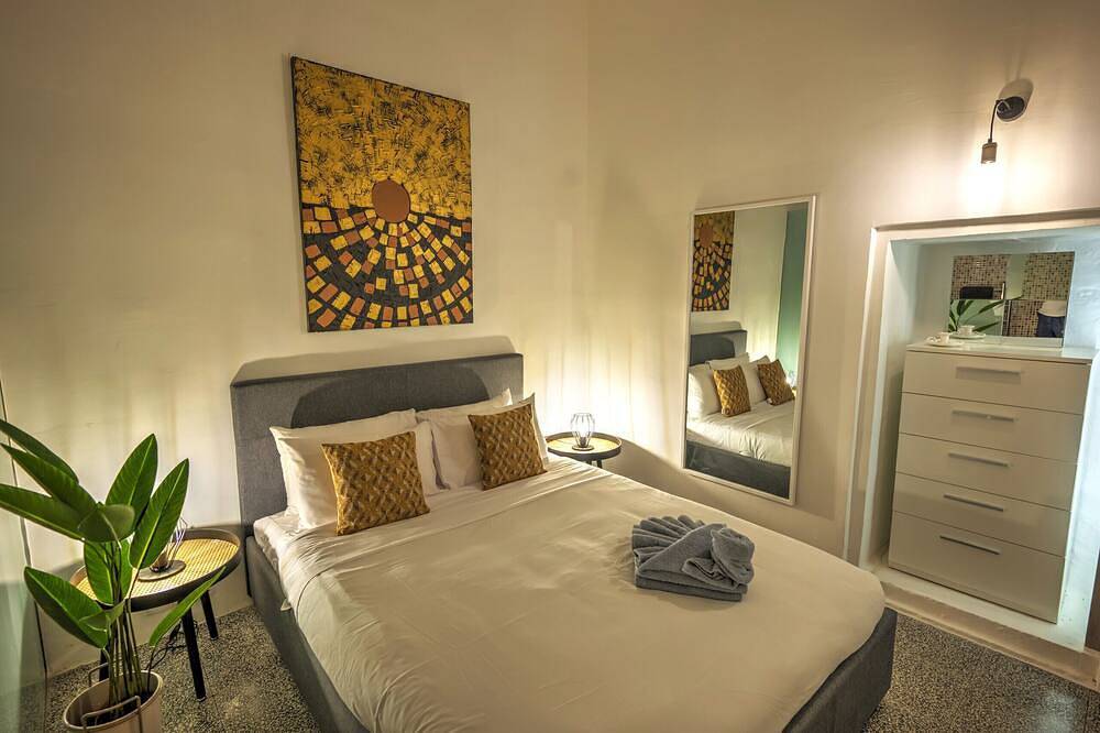 Ganze Wohnung, Duplex tastefully furnished flat in Valletta Mcop1-1 in Valletta, Insel Malta