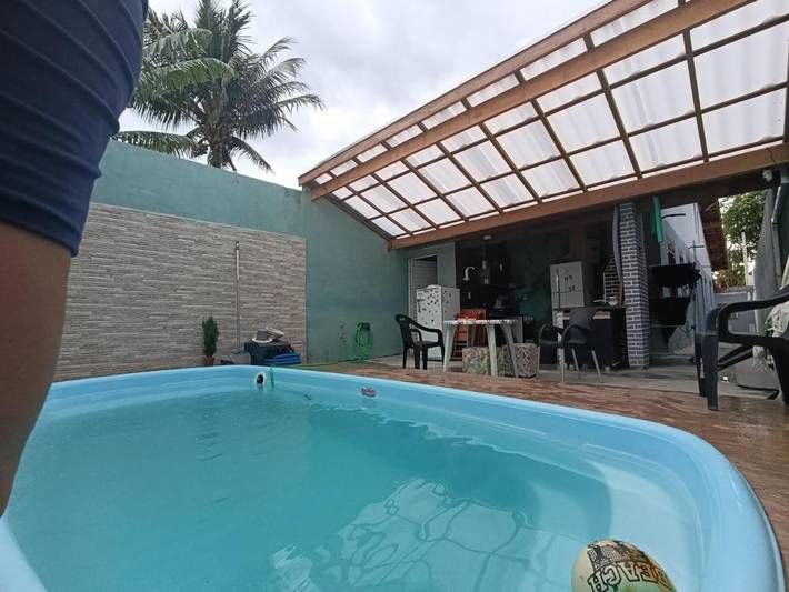 Casas e apartamentos de temporada para 4 pessoas, com terraço e piscina em Porto Novo