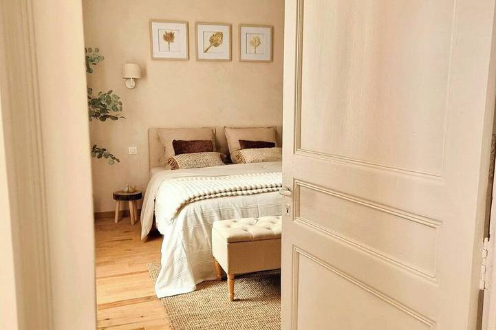 Location de vacances pour 8 personnes, avec piscine et jardin, animaux acceptés à Prats-du-Périgord - 4