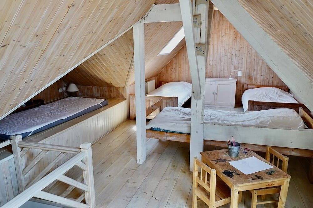 7 Personen, 25 m vom Strand entfernt, eingezäunter Garten, Garage in Lacanau Ocean, Lacanau