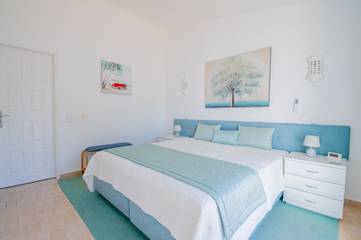 Villa for 6 People in Carvoeiro, Lagoa, Photo 1
