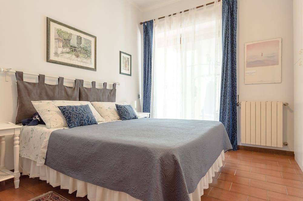 Welcome to Loretta's in Ostia, Rome