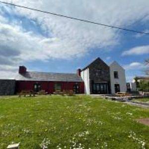 Hotel for 2 people, with Terrace and Garden as well as View in Ballyvaughan