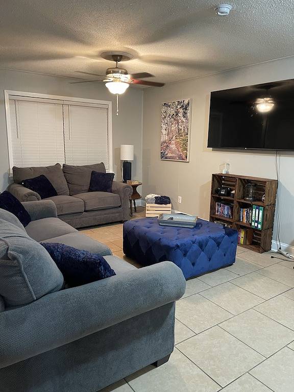 Vacation rental for 10 people, with terrace in Mississippi Gulf Coast