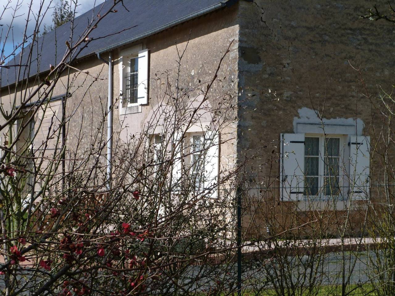Accueil familial à la campagne - Chambre 2 + 3 in Bernay-Neuvy-en-Champagne, Sarthe