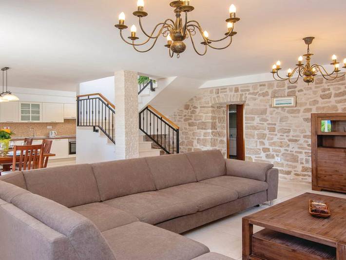 Holiday Home Lovište-Three Bedroom Holiday Home with Pool and  Sea View in Dubrovnik-Neretva