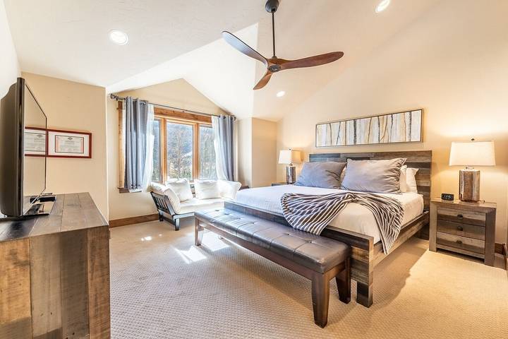 Vacation rental for 10 people, with hot tub and balcony in Keystone