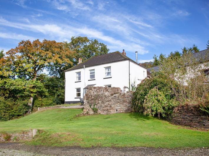 Cottage for 7 people, with garden in South West England