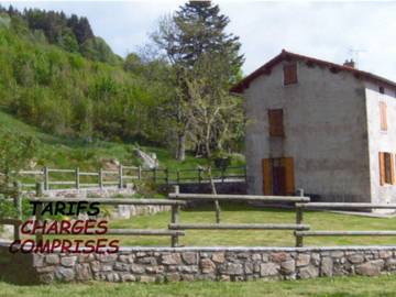 Gîte pour 6 personnes, avec jardin dans La Chambonie