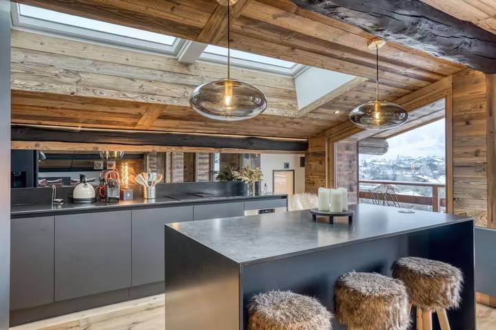 Chalet pour 10 personnes, avec balcon et sauna à Demi-Quartier