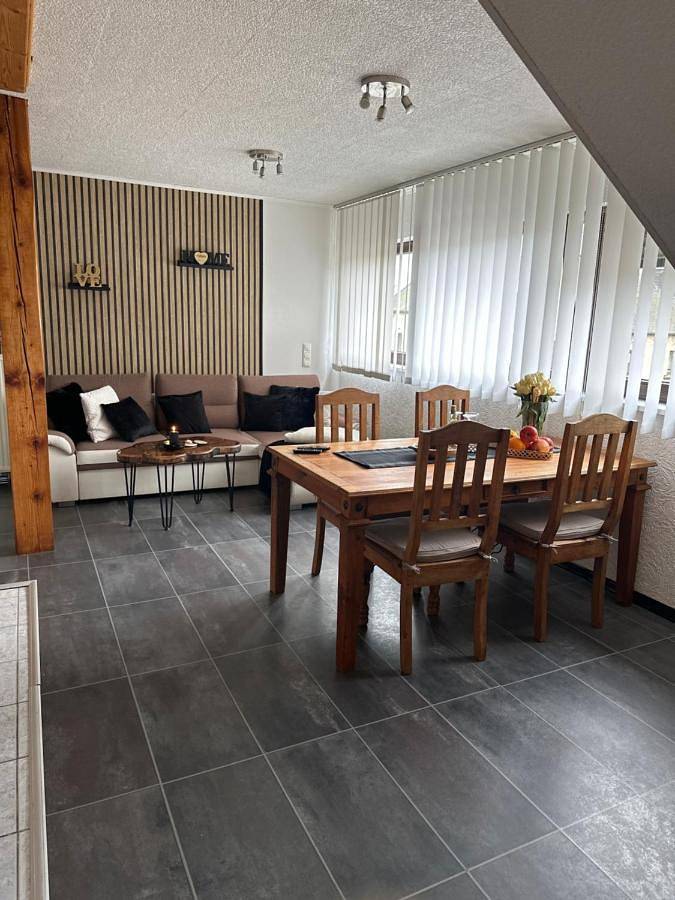 Ganze Wohnung, Two-Bedroom Apartment in Hausten, Osteifel