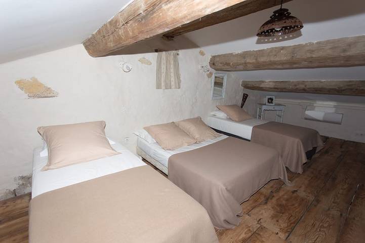 Location de vacances pour 6 personnes, avec jardin et piscine à Puimisson - 2