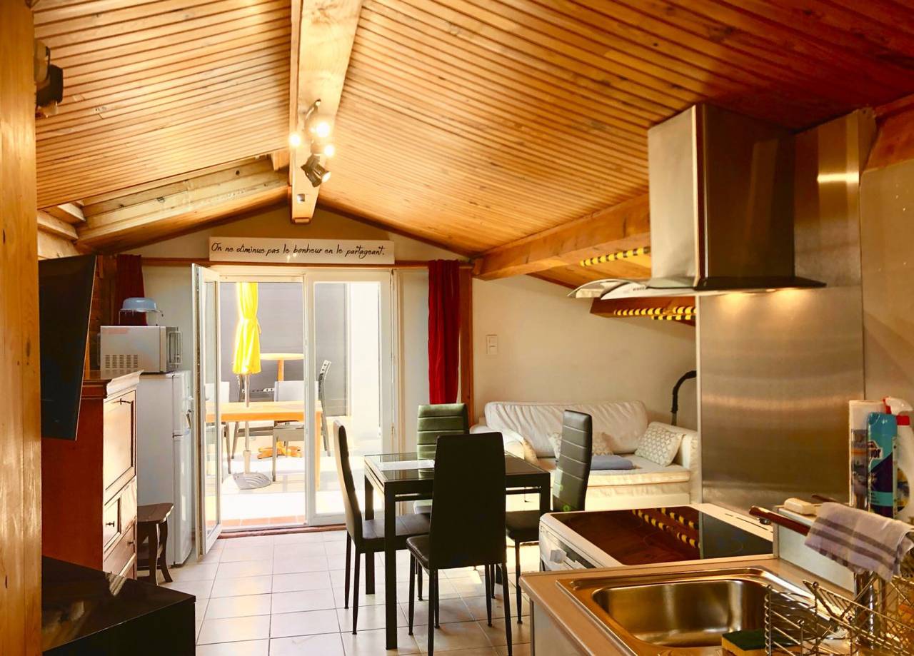 Gite 2 - vue mer, piscine chauffée, spa, sauna, terrasse, parking in Sausset-les-Pins, Région d'Istres