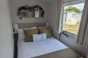 Static Caravan for 8 People in Milford-on-Sea, New Forest, Photo 2