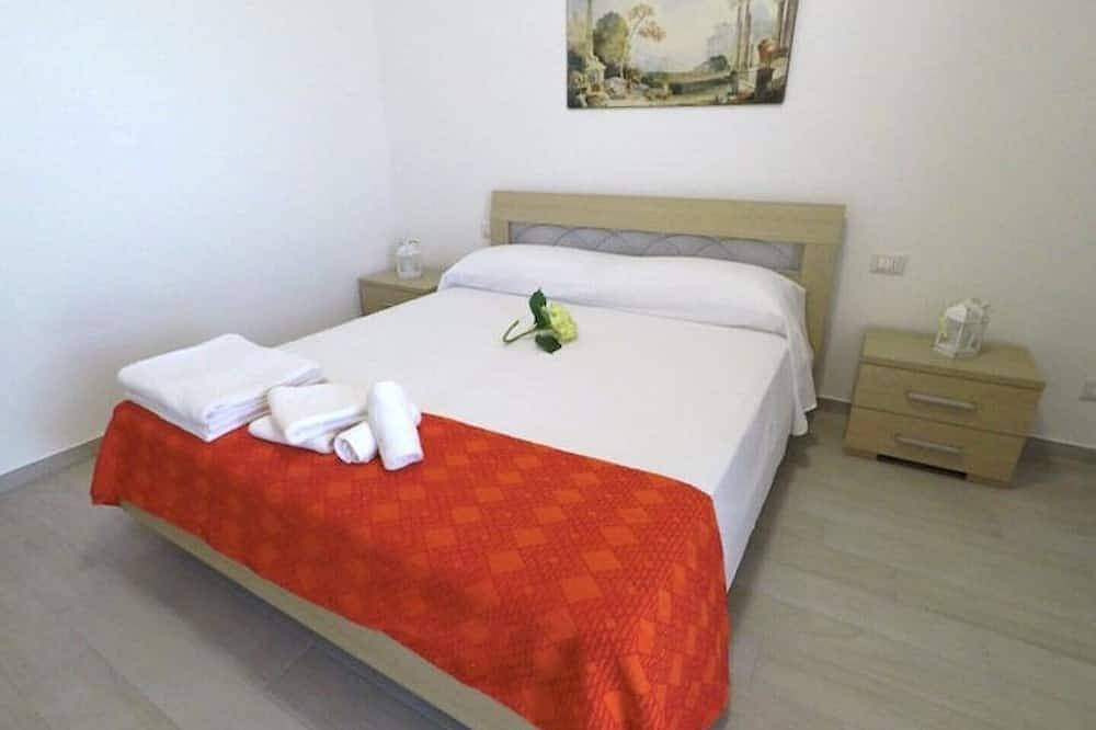 5 minutes from the sea of Gallipoli, Eco Villa with private and independent pool in Alezio, Golfe de Tarente