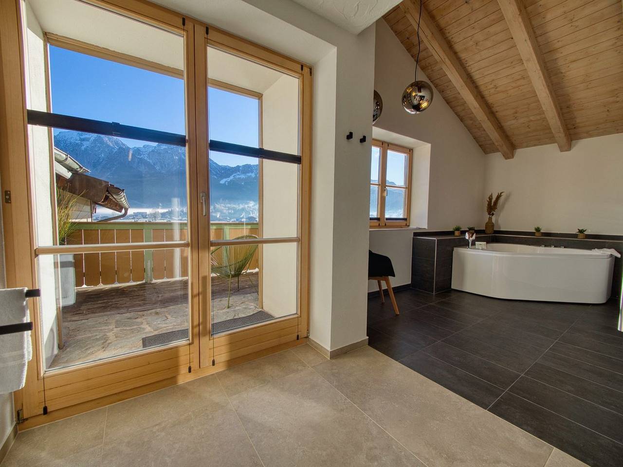 Ganze Wohnung, Chaletwohnung Weitblick – Luxus & Wellness mit Panoramablick in Schönau am Königssee, Berchtesgadener Alpen