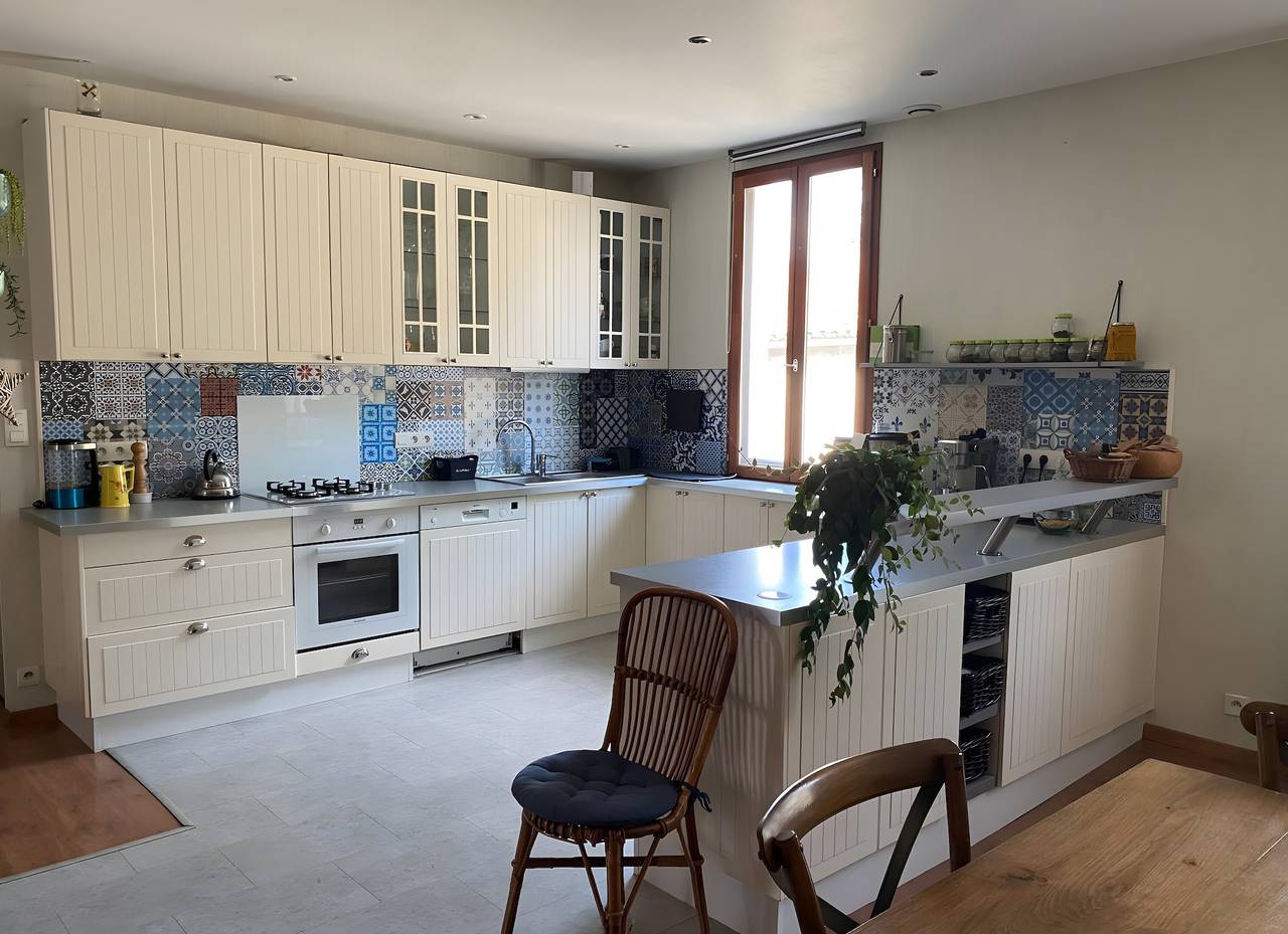 Gran casa de pueblo con Wi-Fi en Cazavet in Cazavet, Parque Natural Regional de los Pirineos de Ariège