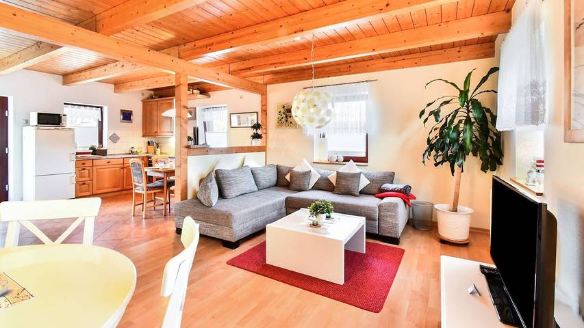 Ferienhaus für 4 Personen, mit Terrasse und Garten - 1