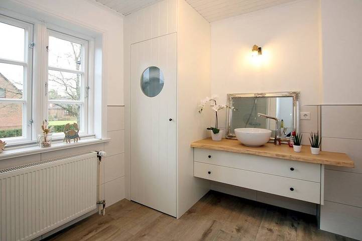 Ganze Wohnung, Starklef 29, Whg. 1 - Ferienwhg. in Wyk, 2 Personen im Eg, 2-Familienhaus, in Nordfriesische Inseln (Schleswig-Holstein) (Schleswig-Holstein), Wyk auf Föhr