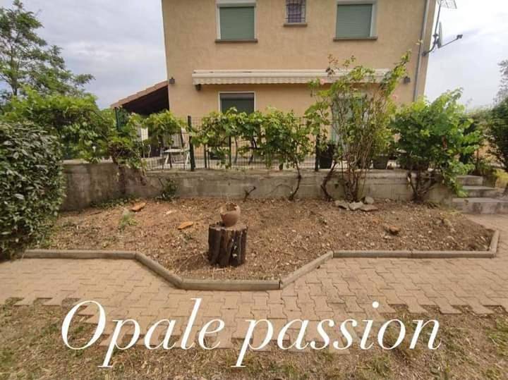 Opale passion France in Ruoms, Ardèche