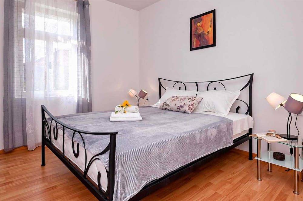 Holiday house Sunshine in center of Jelsa - Eos Croatia in Jelsa, Hvar