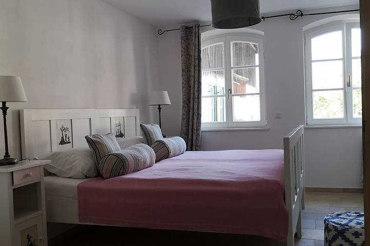 Entire apartment, Manor vacation apartment near the lake in Dießen am Ammersee, Ammersee