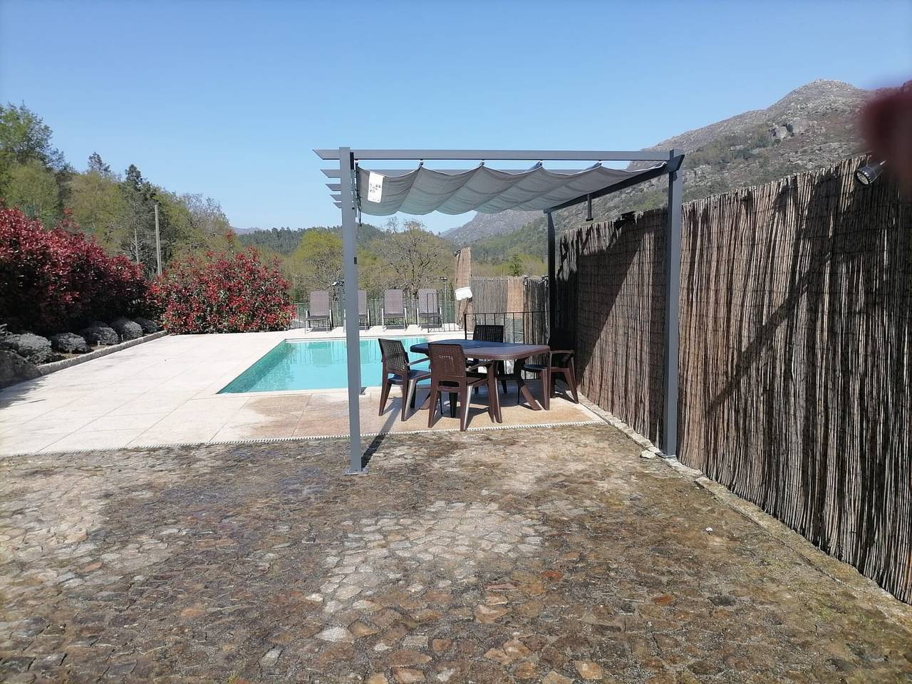 Casa Vacanze 'Casa Fraga Do Suadouro' con Vista Montagna, Wi-Fi e Aria Condizionata in Campo do Gerês, Gerês