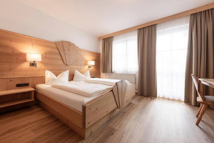 Ferienwohnung für 5 Personen, mit Ausblick und Sauna sowie Pool und Garten in Neustift im Stubaital - 3