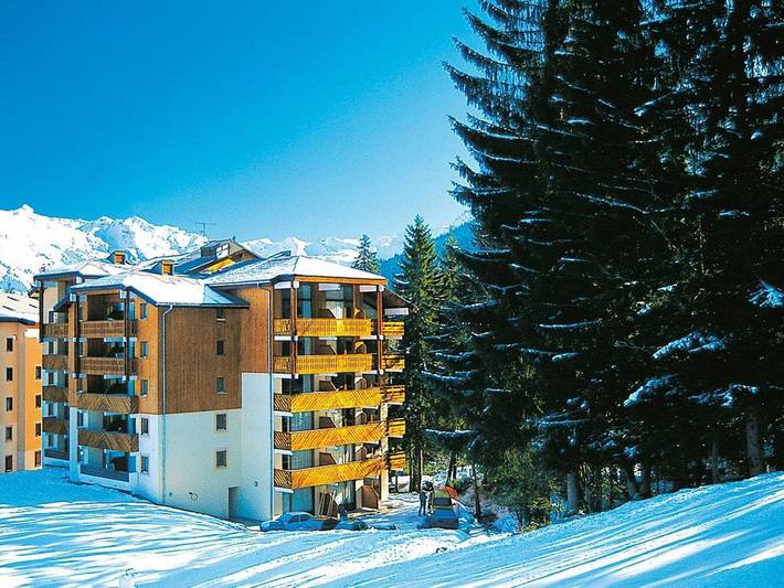 Appartement de vacances pour 4 personnes, avec balcon et piscine, animaux acceptés