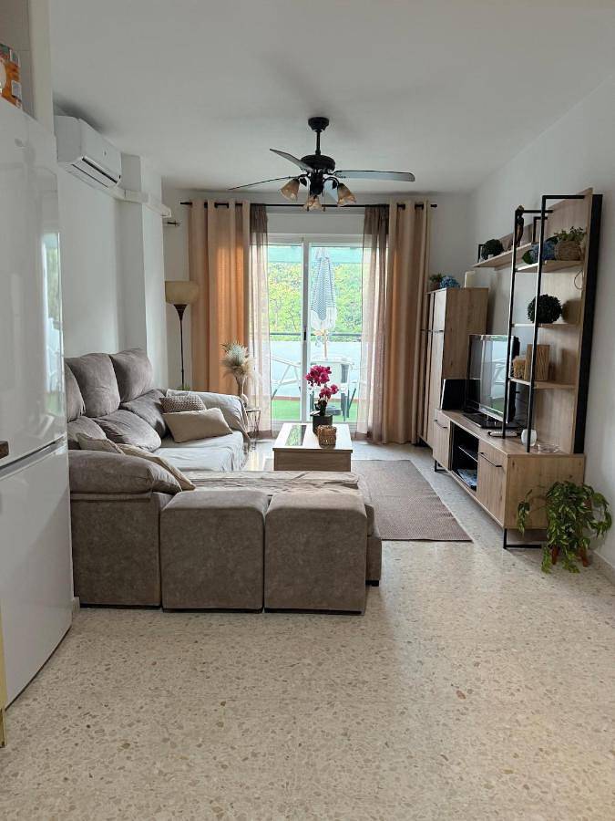 Apartamento de vacaciones para 4 personas, con vistas y jardín - 1