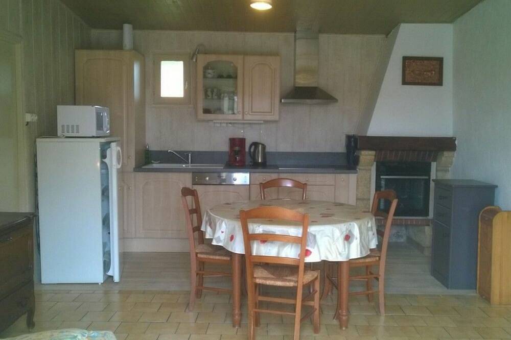 Casa rural renovada con terraza privada, barbacoa y wifi in Les Clouzeaux, Valle del Loira