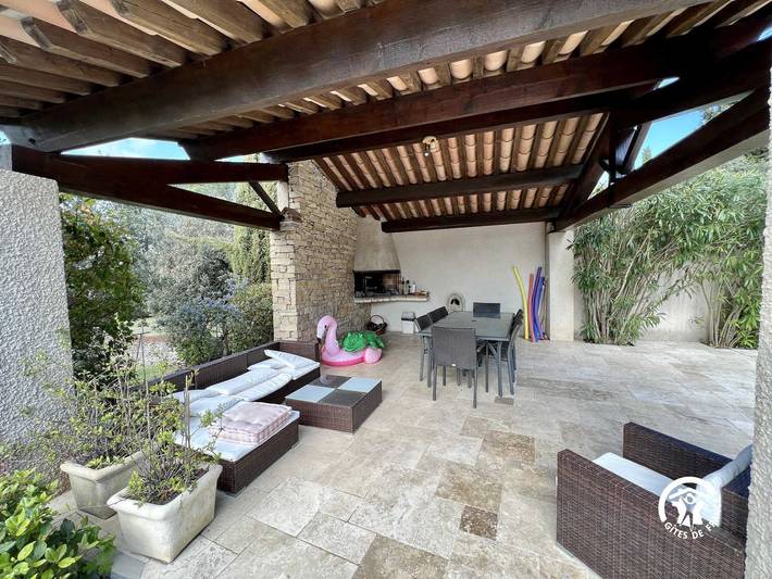 Gîte pour 5 personnes, avec jacuzzi et terrasse ainsi que piscine et jardin près du Canal du Midi - 4