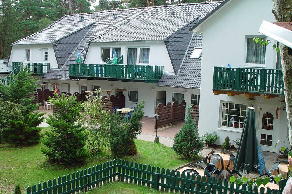 Entire apartment, 2-R-Fewo 28 - Ferienpark Waldperle in Trassenheide, Usedomer Norden
