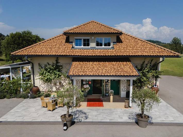 BnB für 2 Personen, mit Balkon und Terrasse sowie Garten und Ausblick am Wörthersee