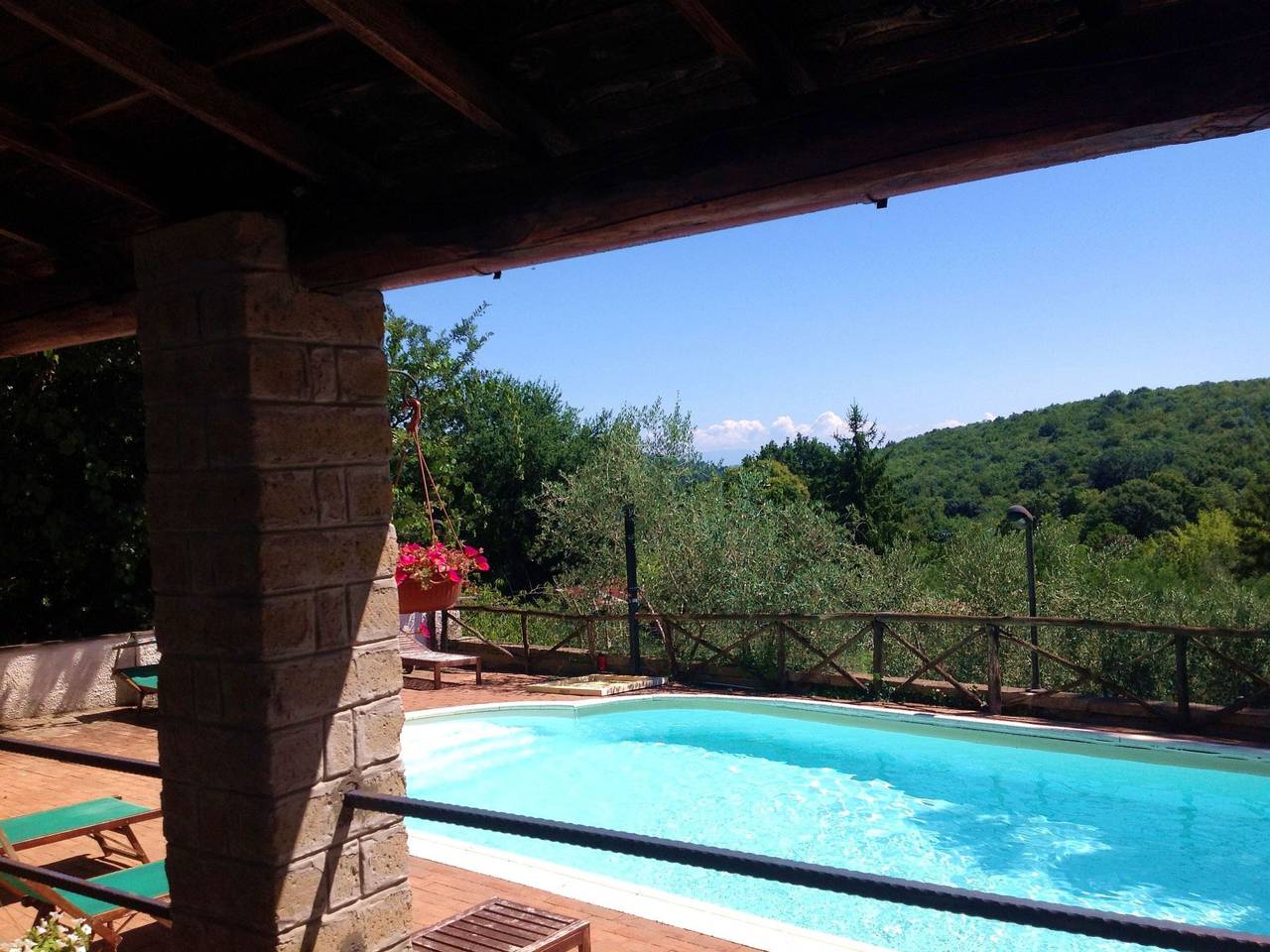 Villa 'Der Kirschbaum' in Manziana, Lake Bracciano