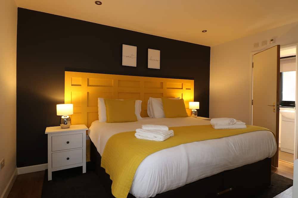 The Coach House 5*, Private Hot tub, Derbyshire Dales/Peak District. in Norbury and Roston, Derbyshire