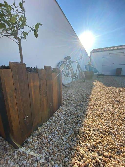 Villa pour 6 personnes, avec terrasse ainsi que jacuzzi et jardin, animaux acceptés à Noirmoutier - 2