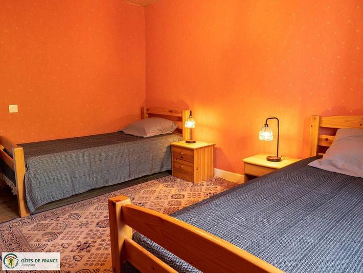 Location de vacances pour 4 personnes, avec vue ainsi que jardin et terrasse à Quins - 3