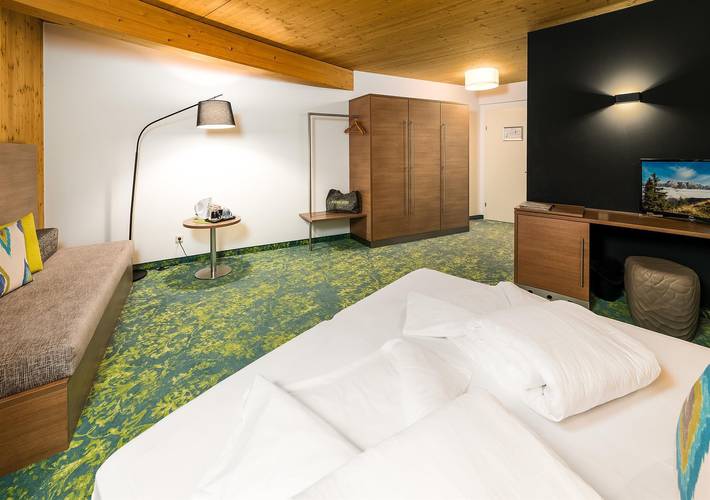 Doppelzimmer Superior mit Schlafsofa in Saalfelden, Saalfelden am Steinernen Meer