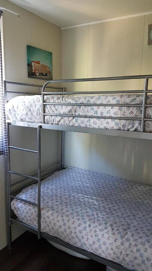 Gîte pour 5 personnes, avec vue ainsi que terrasse et vue sur le lac dans Lac du Causse - 3