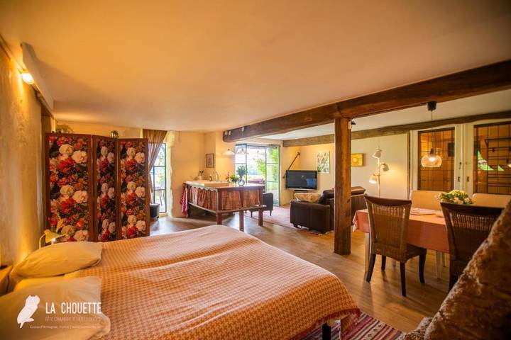 Gîte pour 2 personnes, avec Terrasse et Jardin ainsi que Piscine et Vue à Castex-d'Armagnac