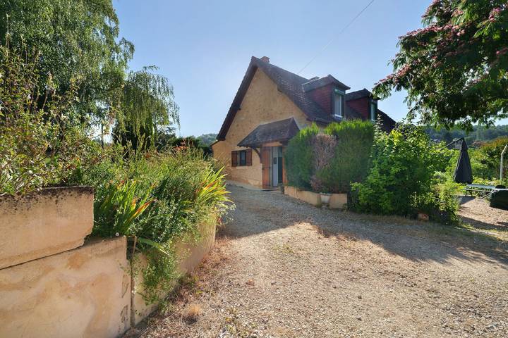 Location de vacances pour 4 personnes, avec jardin, adapté aux familles à Sarlat-la-Canéda - 2