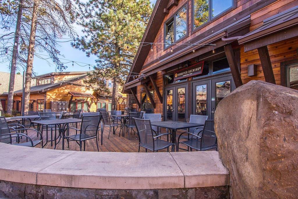 Ruhige Sackgasse zwischen Village & Fort Rock, Wood Fireplace in Sunriver, Deschutes County
