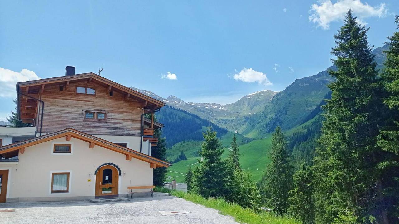 Ganze Wohnung, Standard Double Room in Tuxer Alpen, Hochfügen